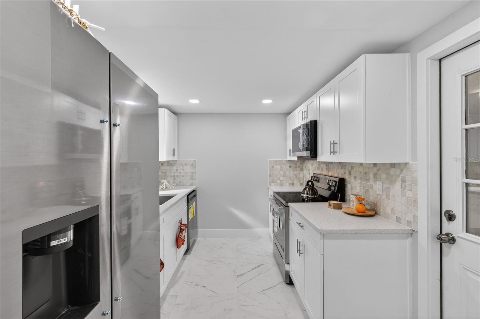 Image 22 of 58 For 5550 Dahlia Avenue