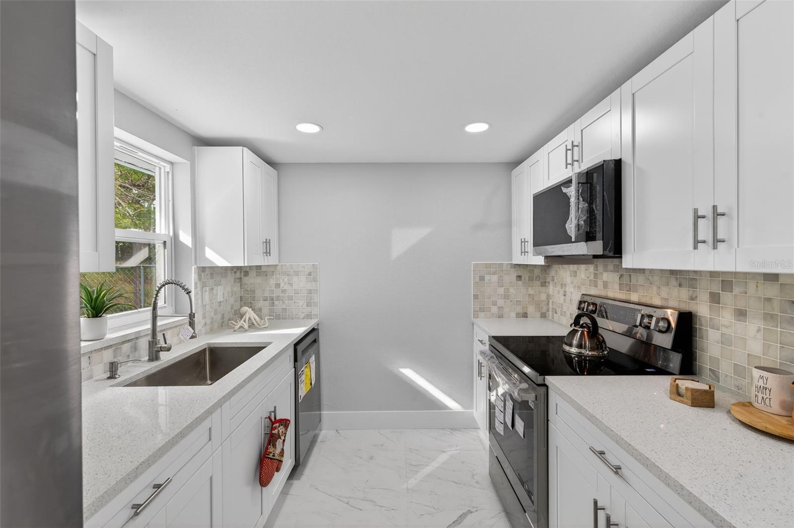 Image 23 of 58 For 5550 Dahlia Avenue