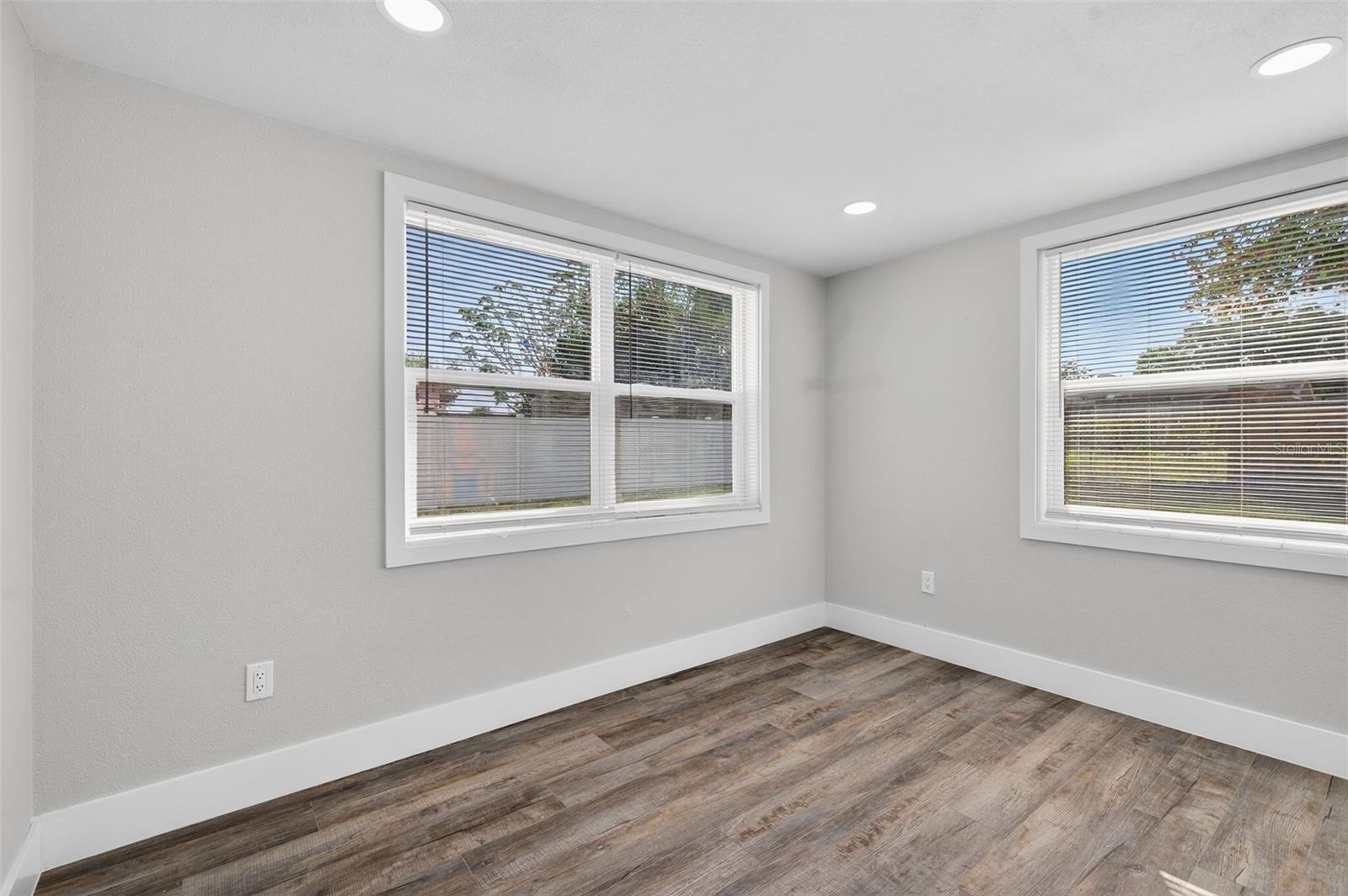 Image 30 of 58 For 5550 Dahlia Avenue