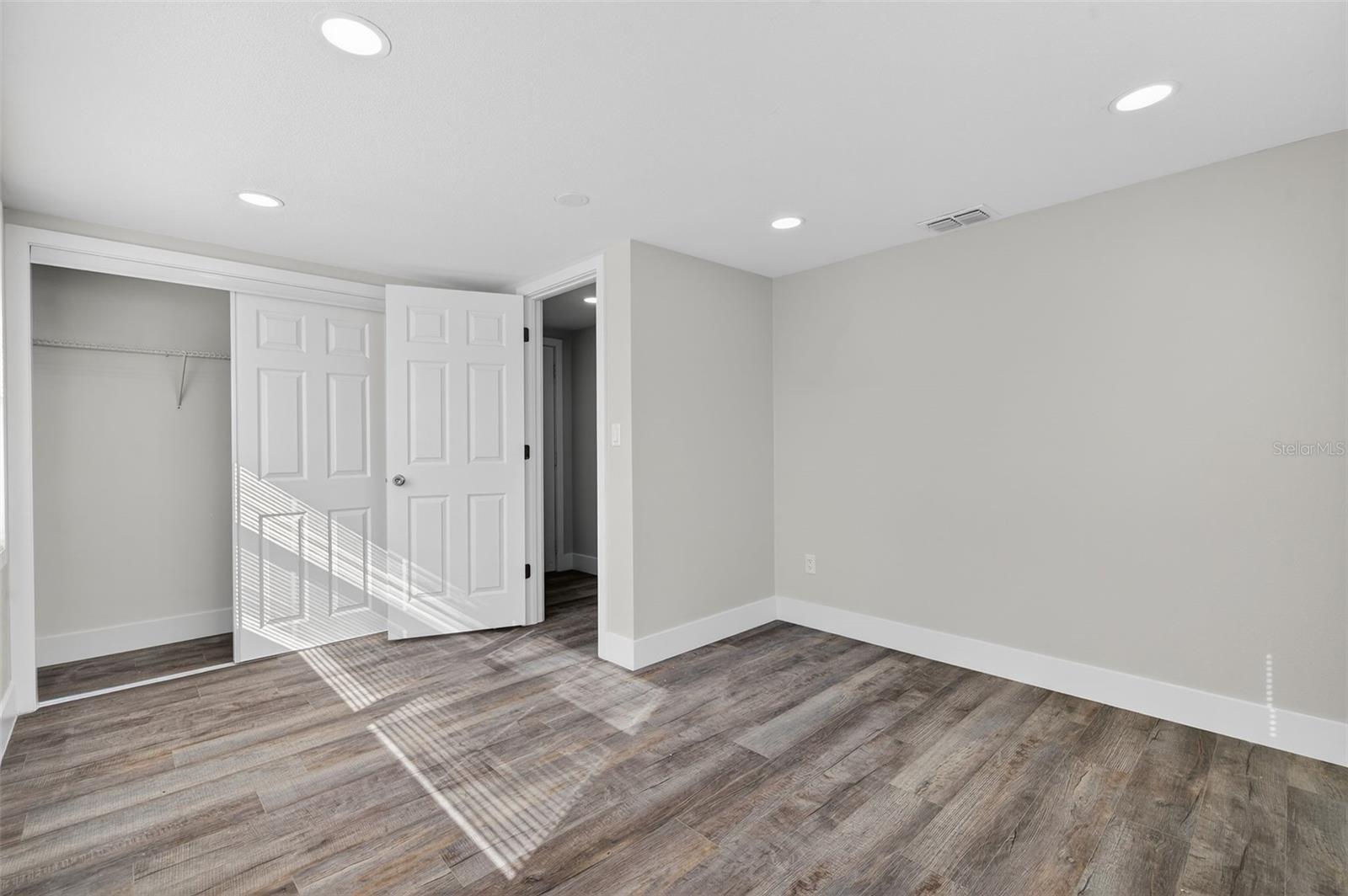 Image 32 of 58 For 5550 Dahlia Avenue