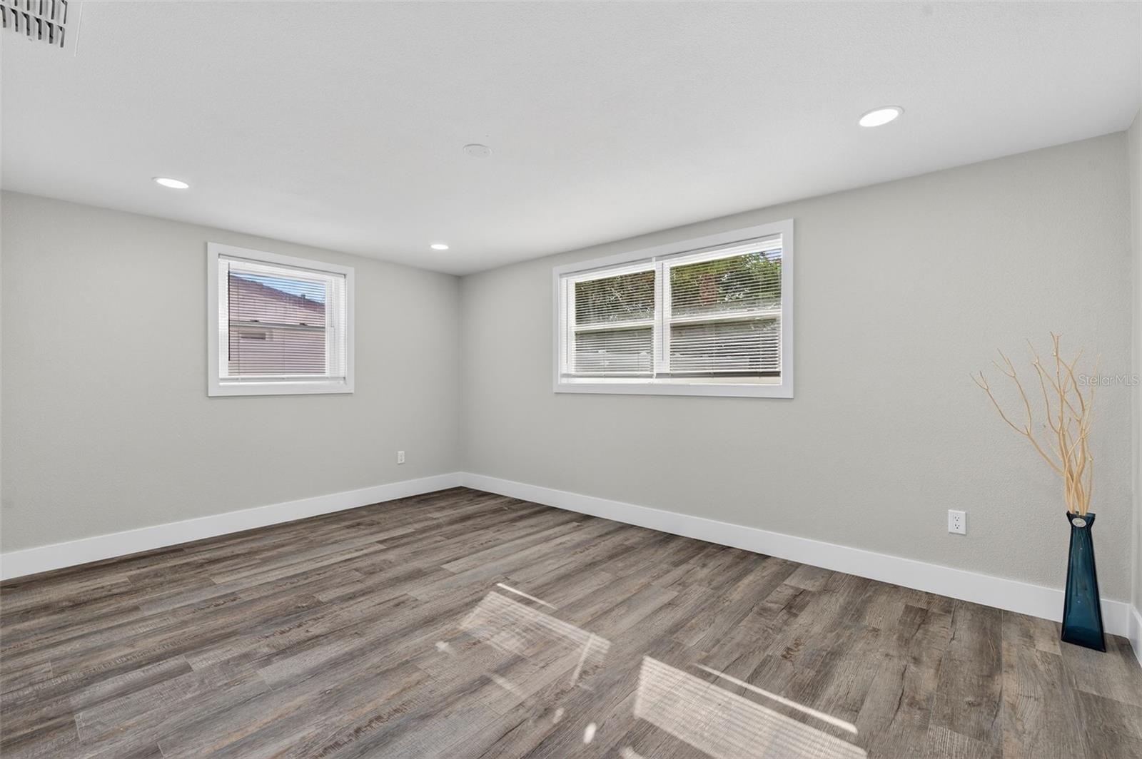 Image 40 of 58 For 5550 Dahlia Avenue