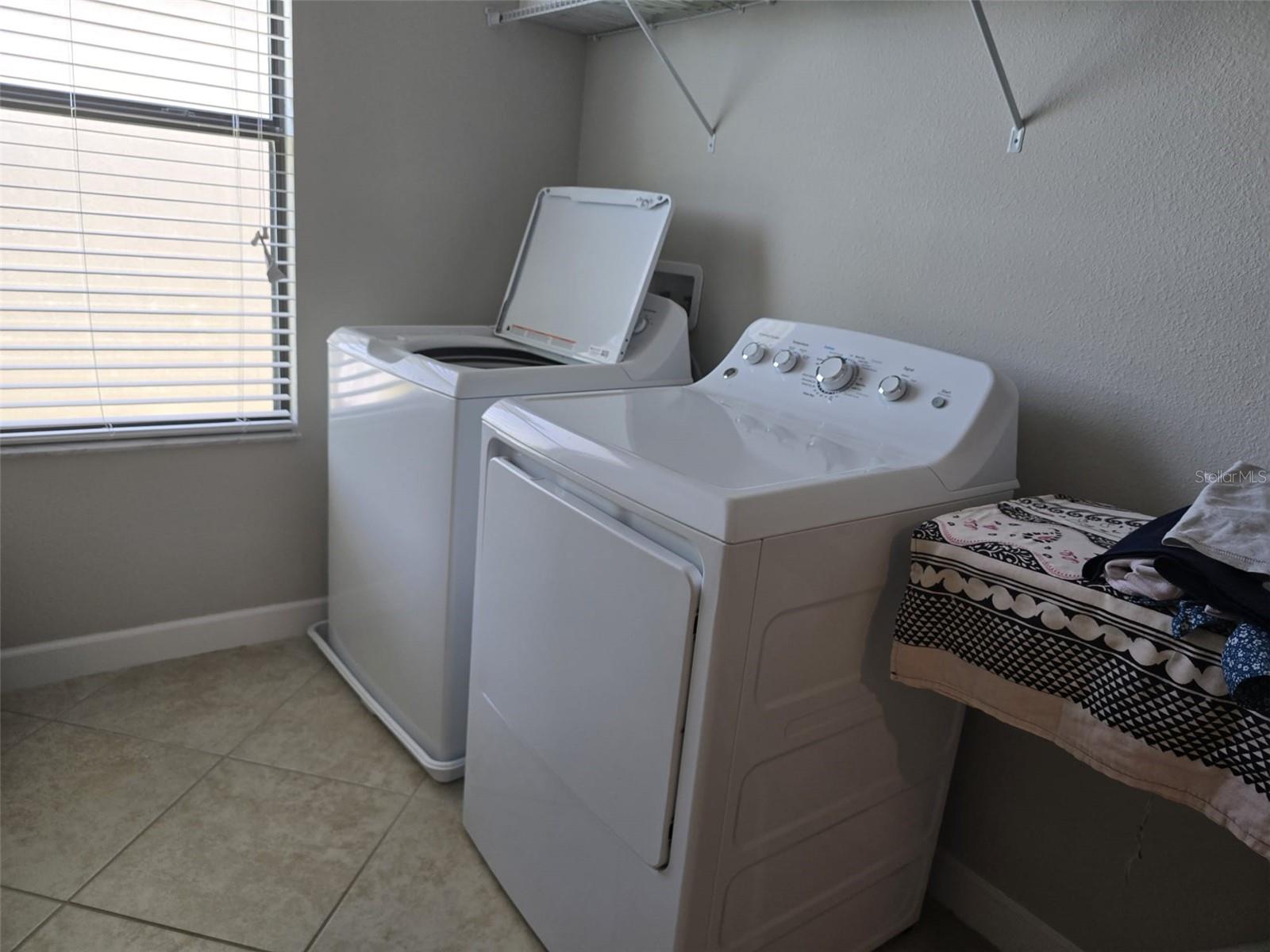 Image 21 of 42 For 4335 Mount Bandon Drive