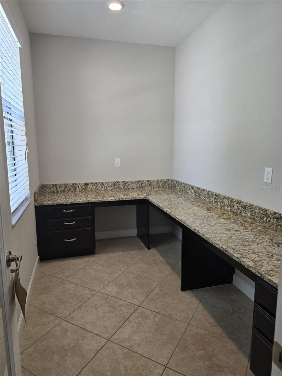 Image 40 of 42 For 4335 Mount Bandon Drive