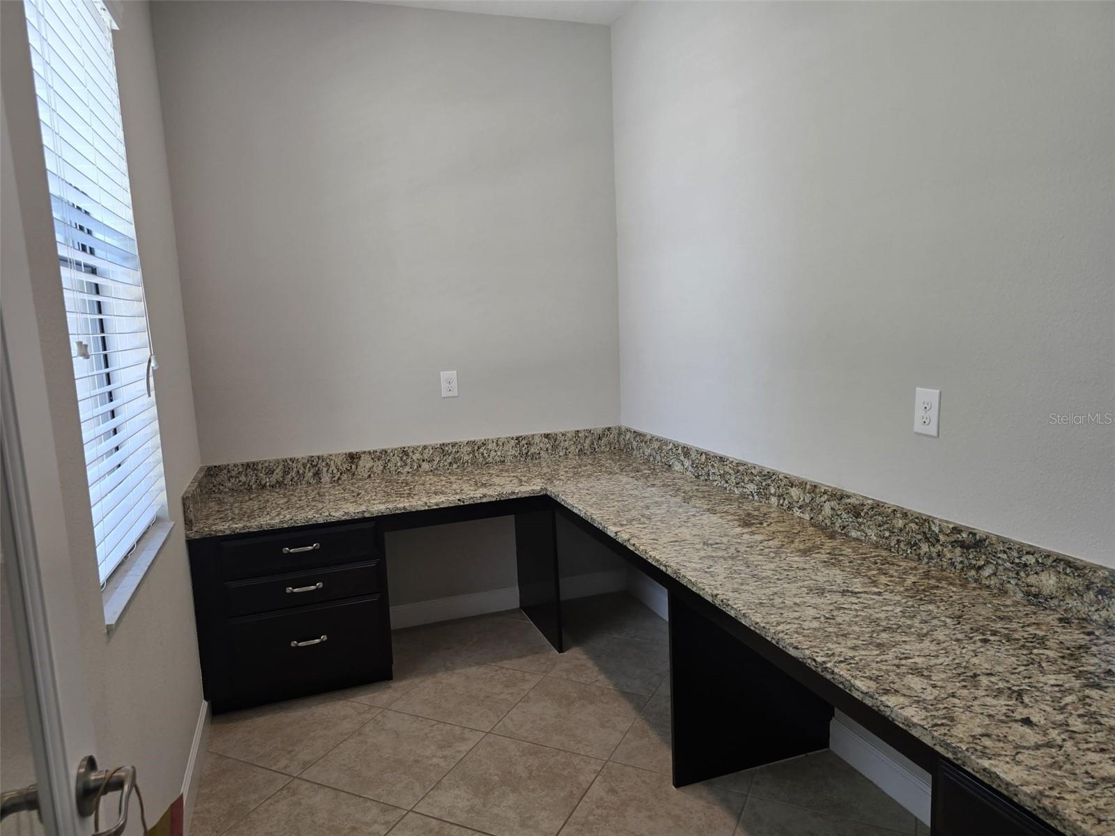 Image 41 of 42 For 4335 Mount Bandon Drive