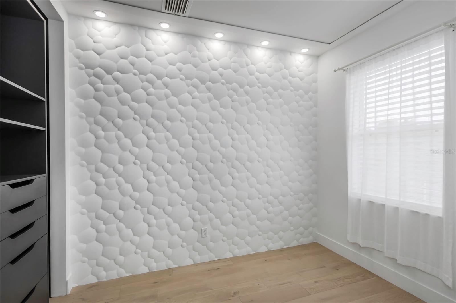 Image 18 of 28 For 7130 102nd Lane