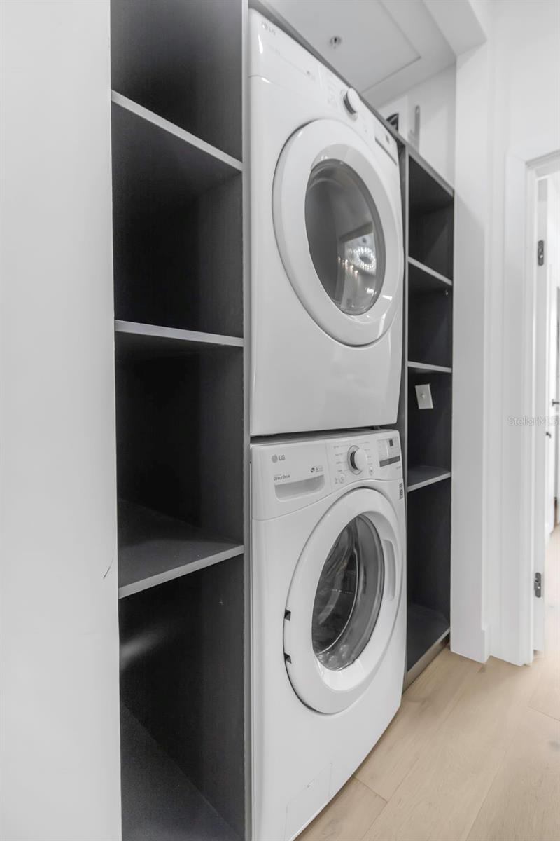 Image 21 of 28 For 7130 102nd Lane