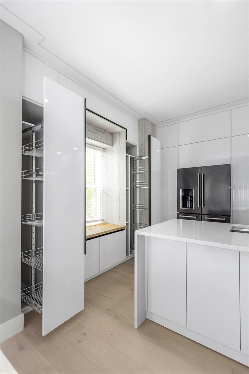 Image 7 of 28 For 7130 102nd Lane