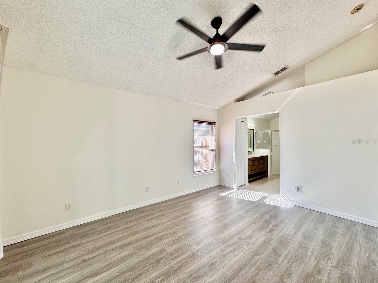 Image 10 of 45 For 10028 Oasis Palm Drive