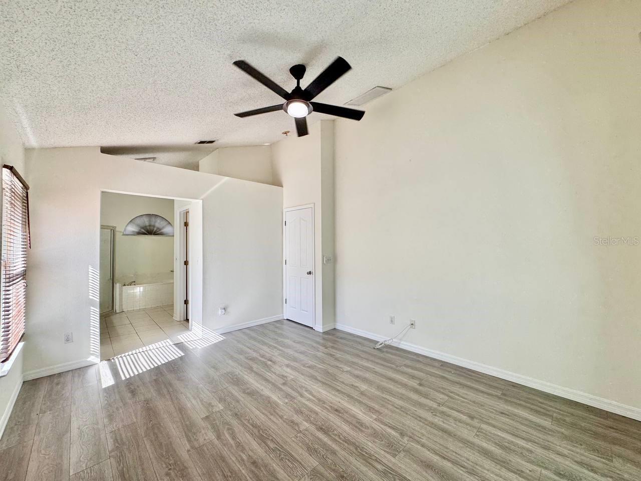 Image 12 of 45 For 10028 Oasis Palm Drive