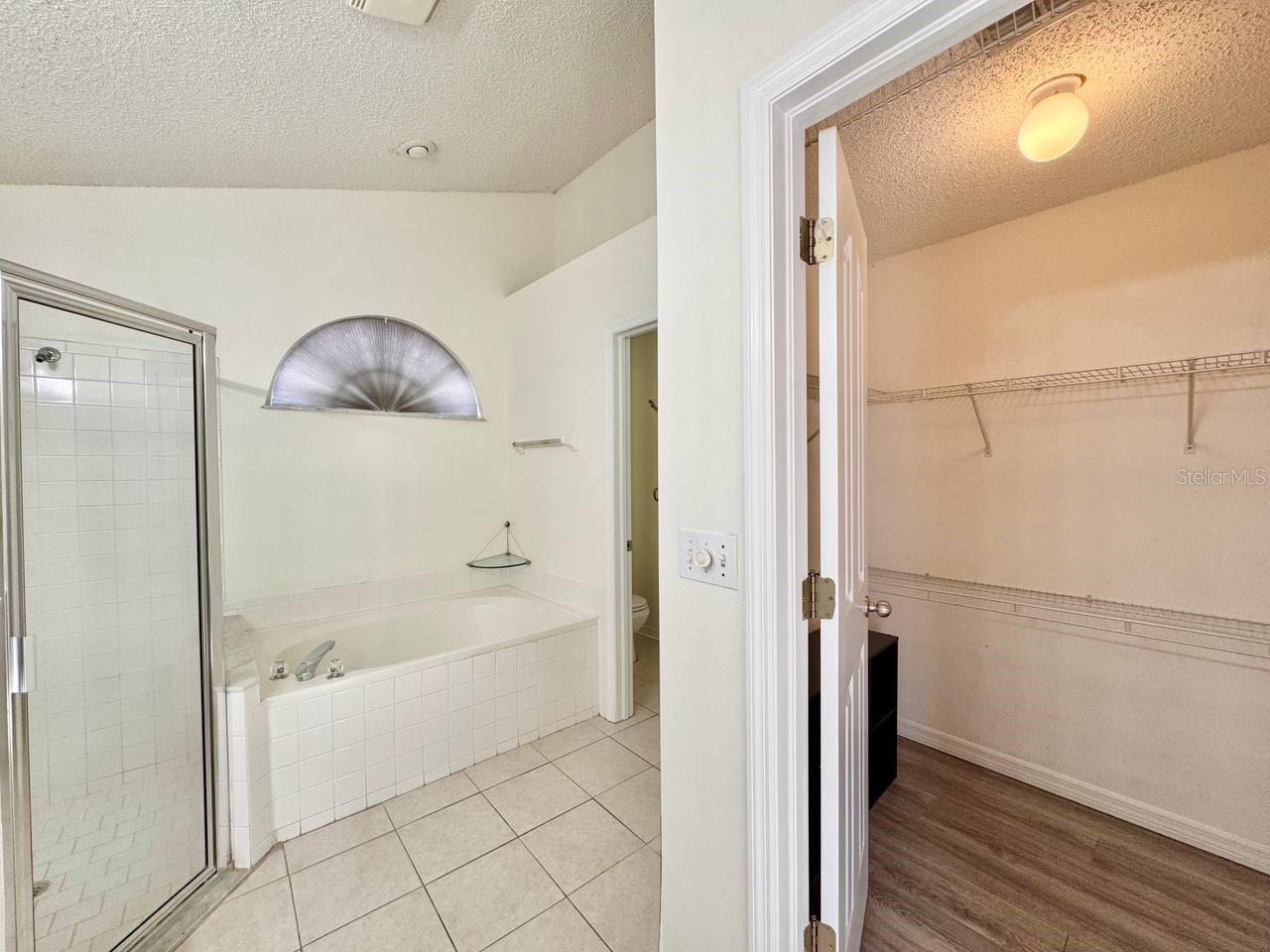 Image 14 of 45 For 10028 Oasis Palm Drive