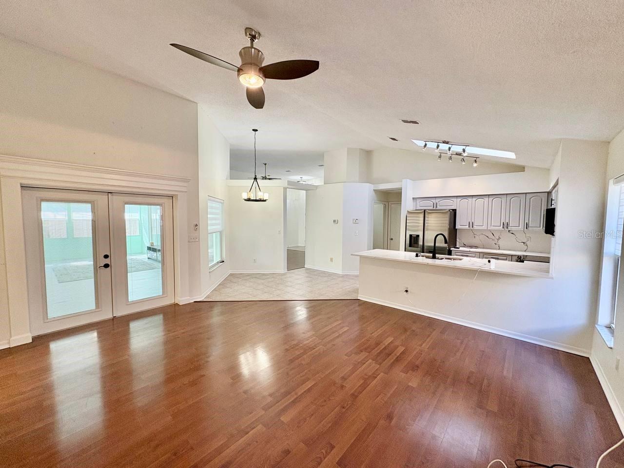 Image 19 of 45 For 10028 Oasis Palm Drive