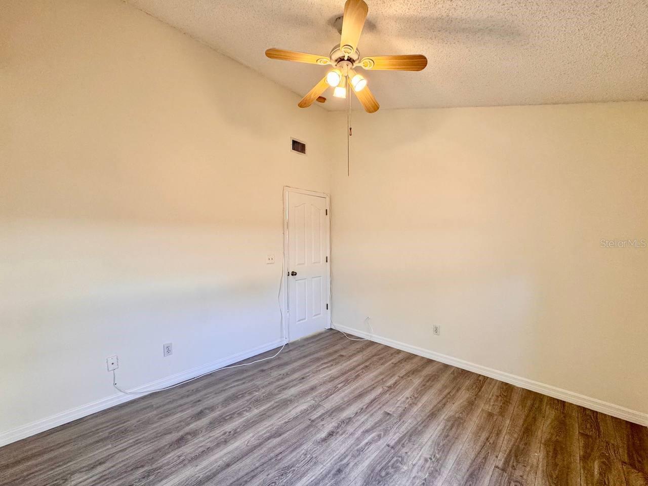 Image 32 of 45 For 10028 Oasis Palm Drive