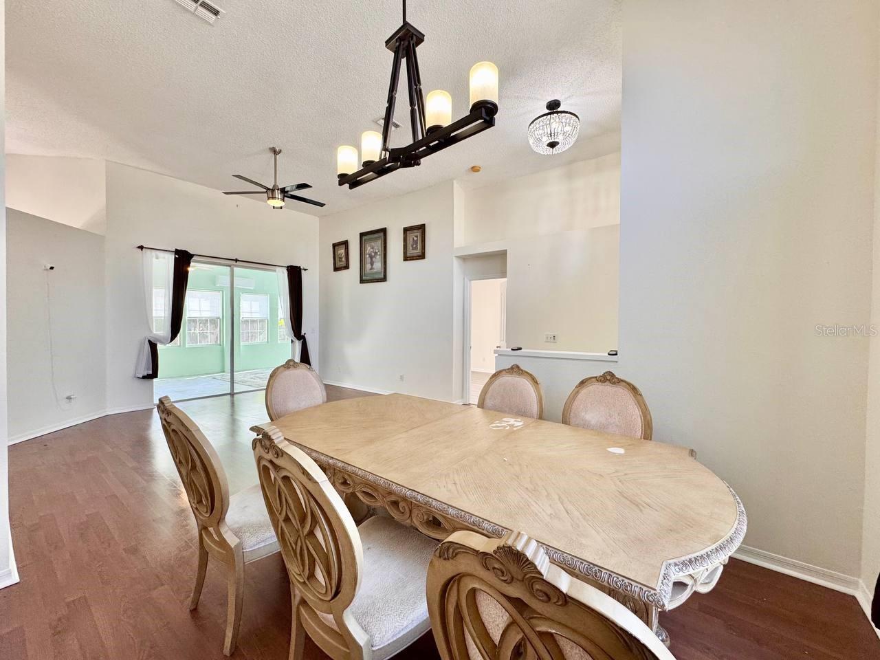 Image 8 of 45 For 10028 Oasis Palm Drive