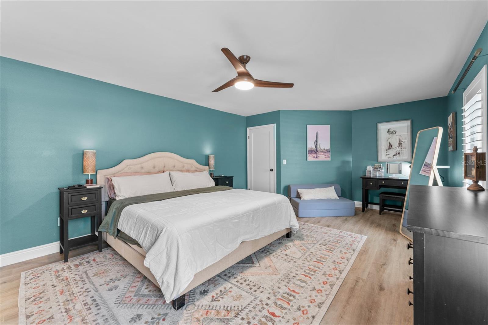 Image 14 of 35 For 15102 Springview Street