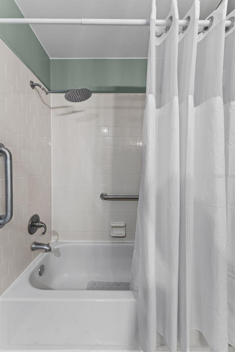 Image 20 of 35 For 15102 Springview Street