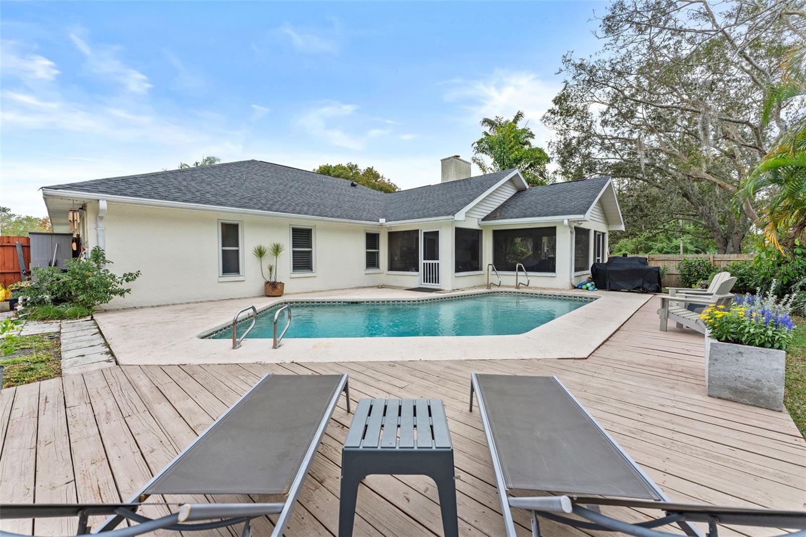 Image 29 of 35 For 15102 Springview Street