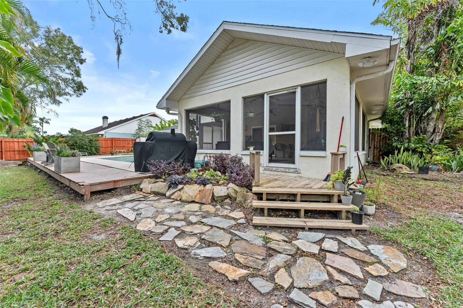 Image 31 of 35 For 15102 Springview Street