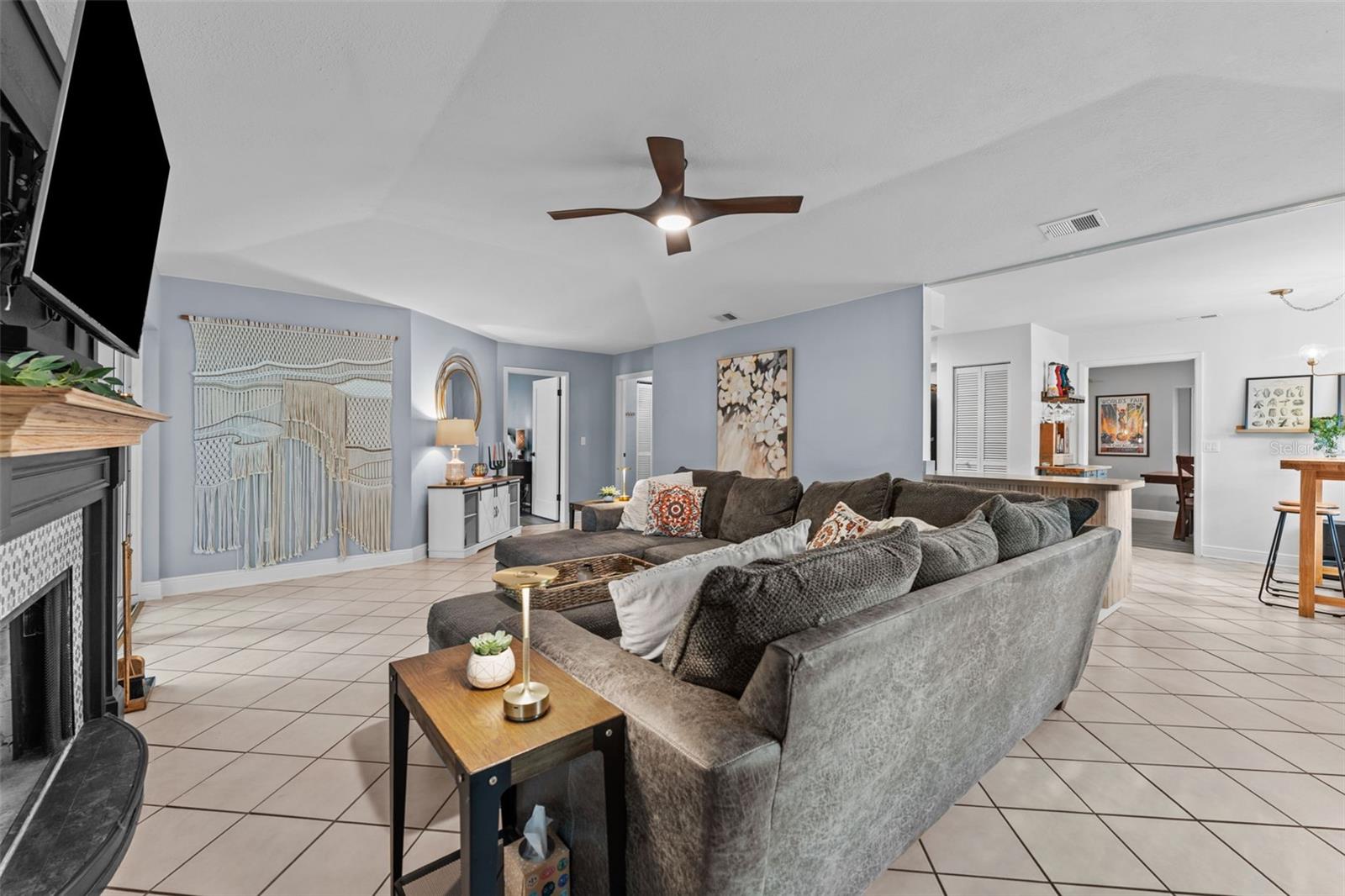 Image 6 of 35 For 15102 Springview Street