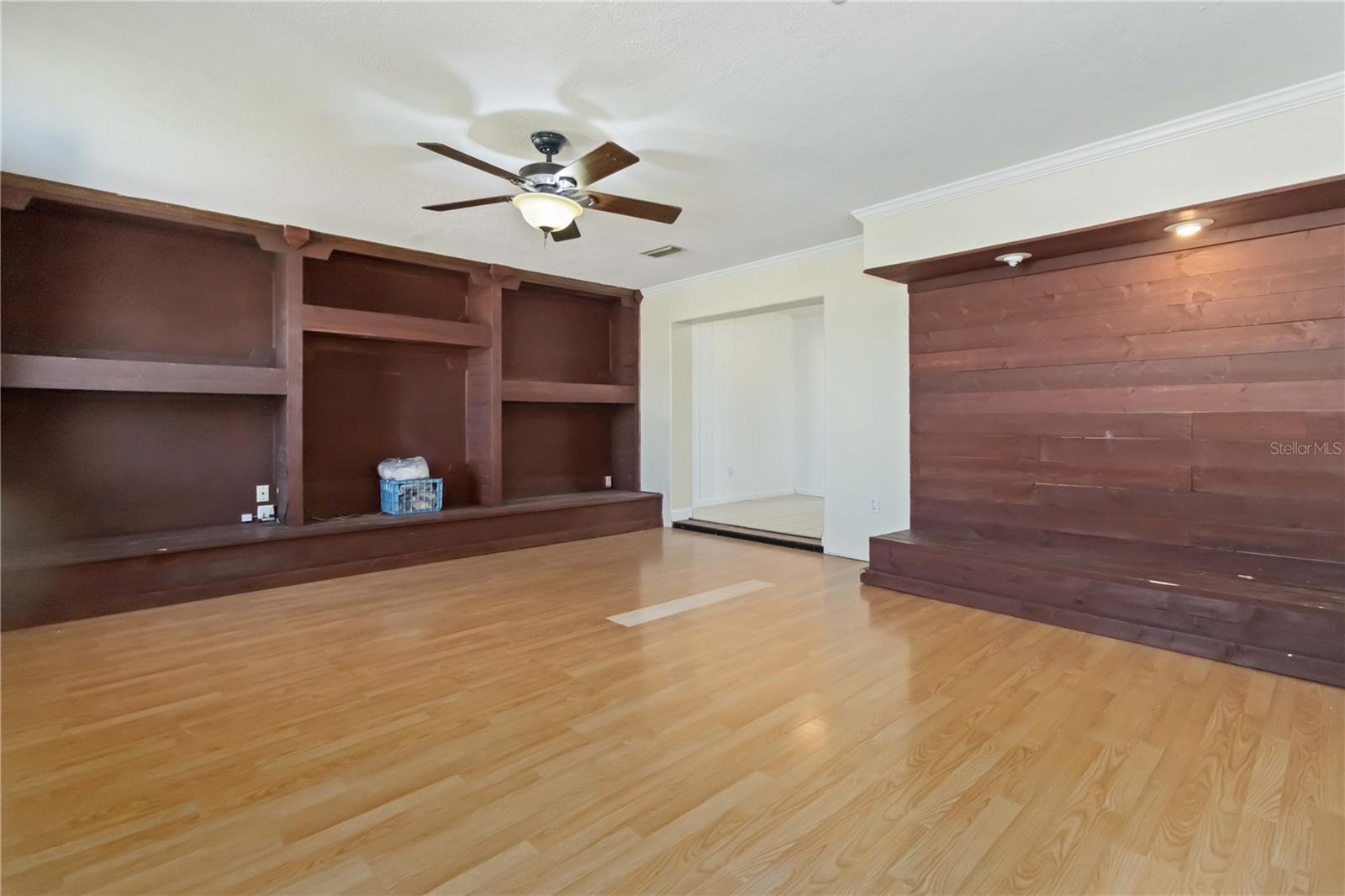 Image 18 of 29 For 1480 Milton Street