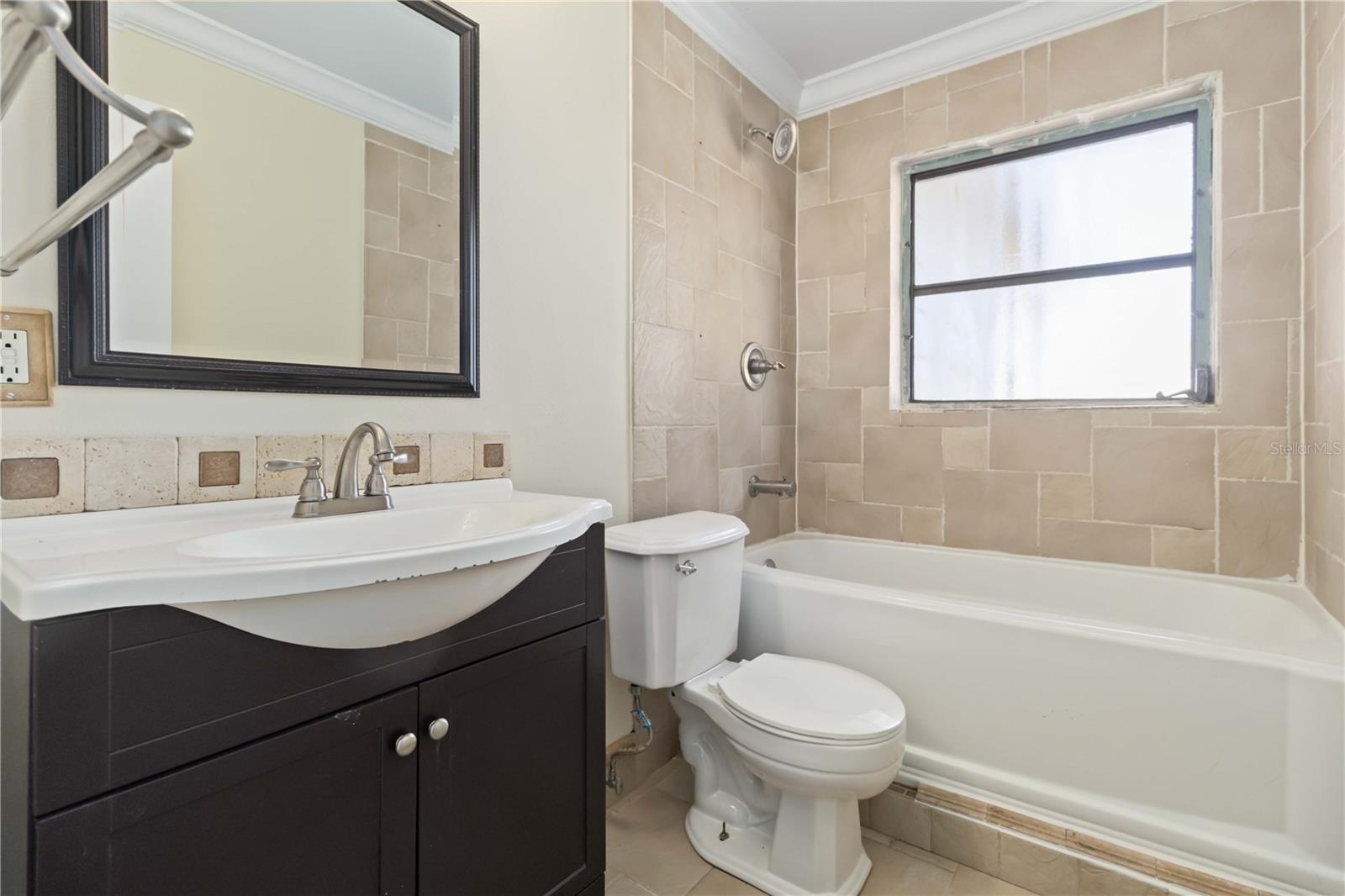 Image 20 of 29 For 1480 Milton Street