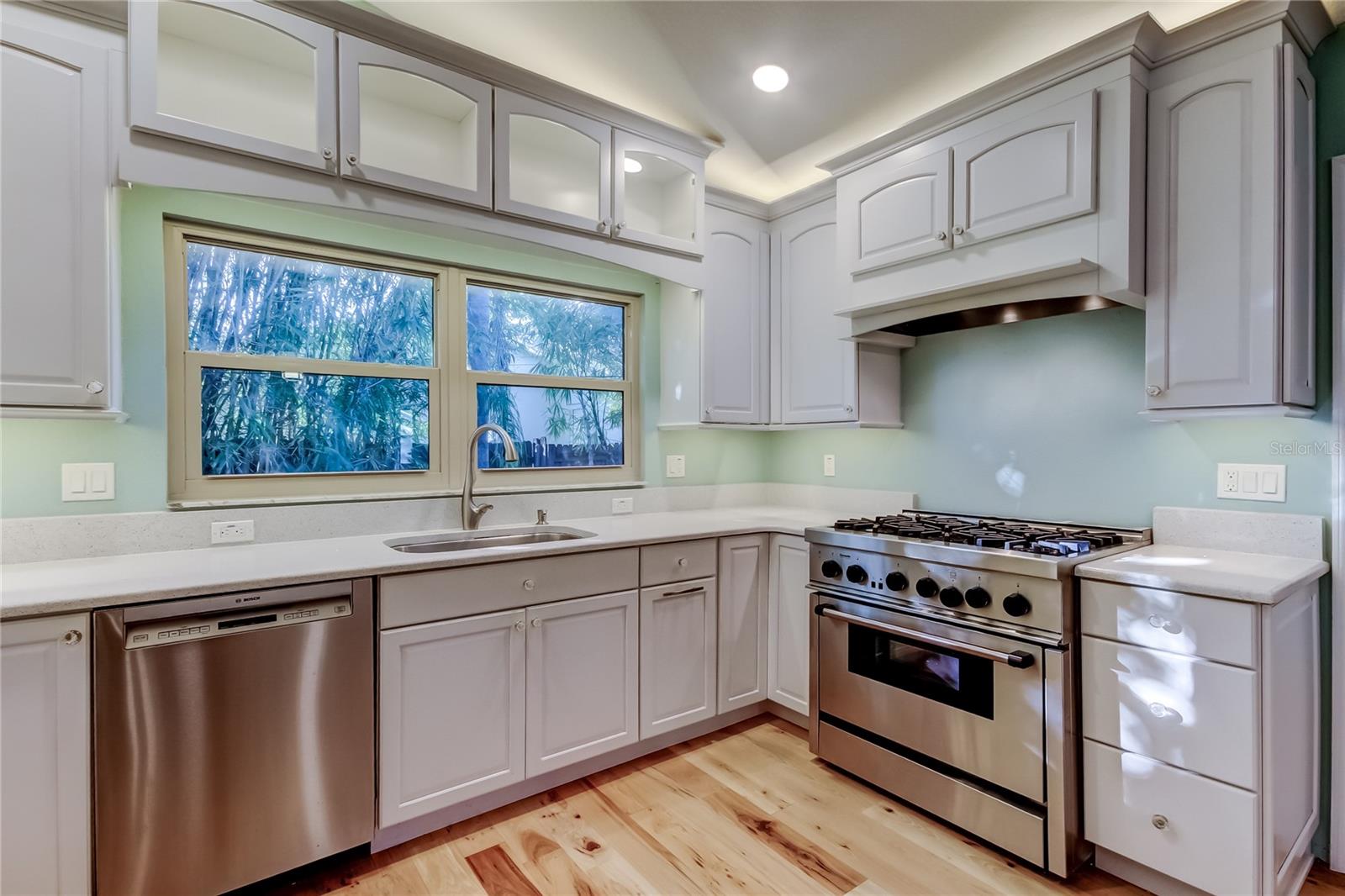 Image 13 of 54 For 9466 127th Avenue