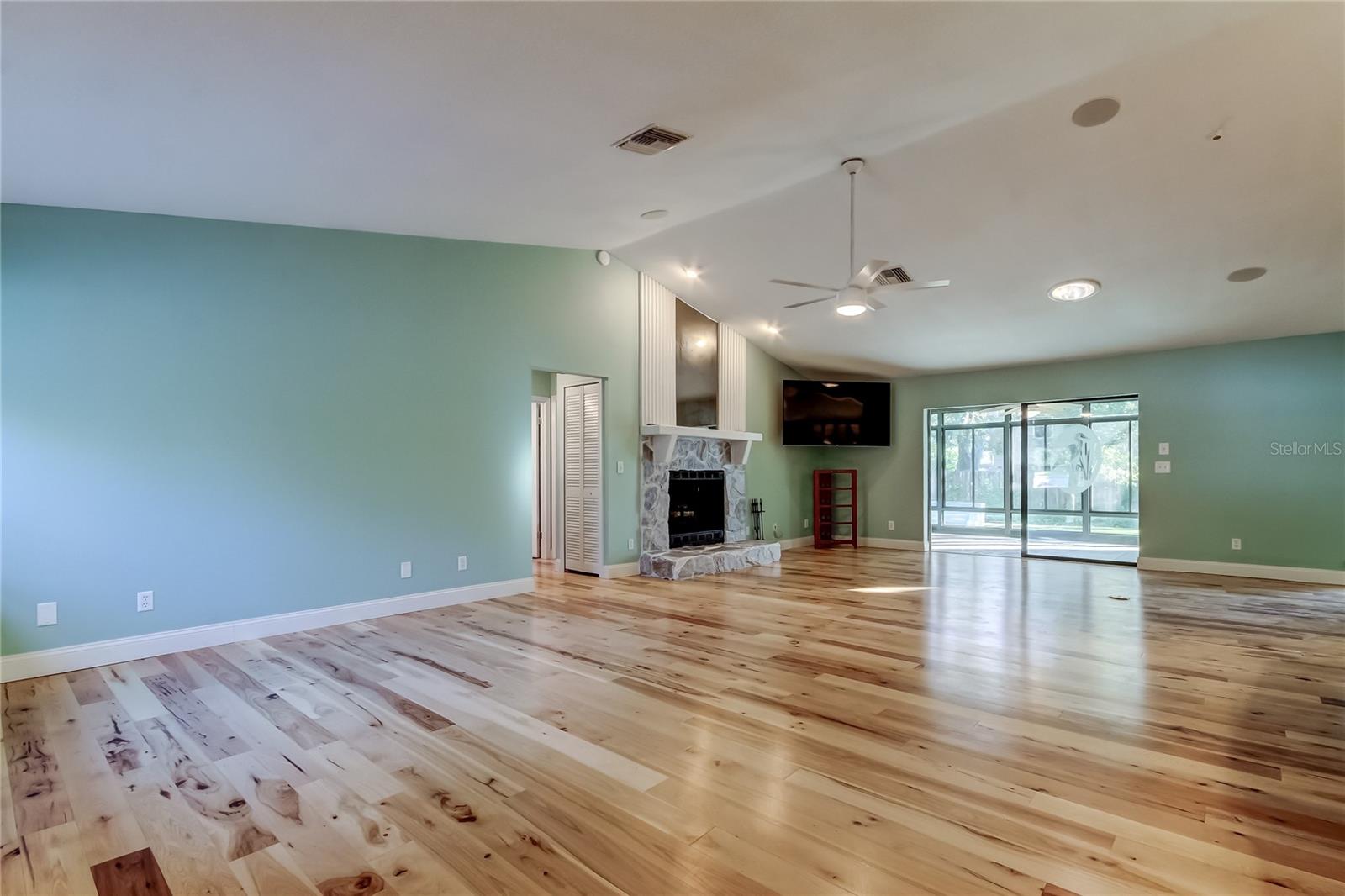 Image 16 of 54 For 9466 127th Avenue