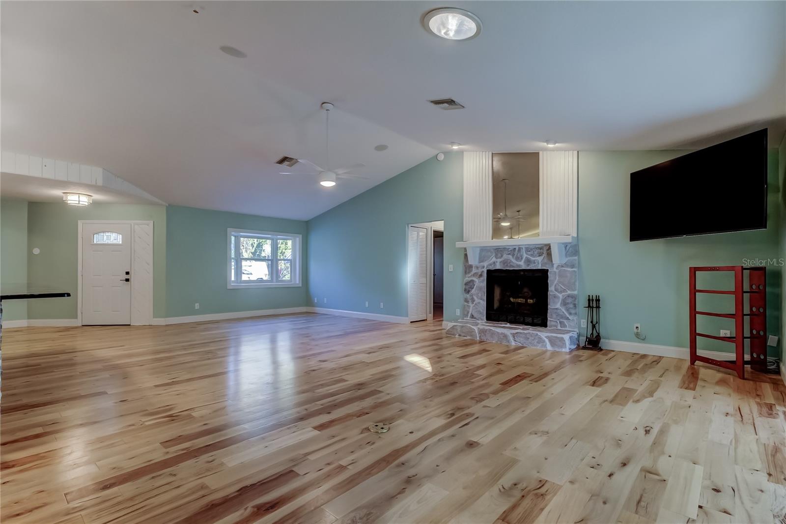 Image 19 of 54 For 9466 127th Avenue