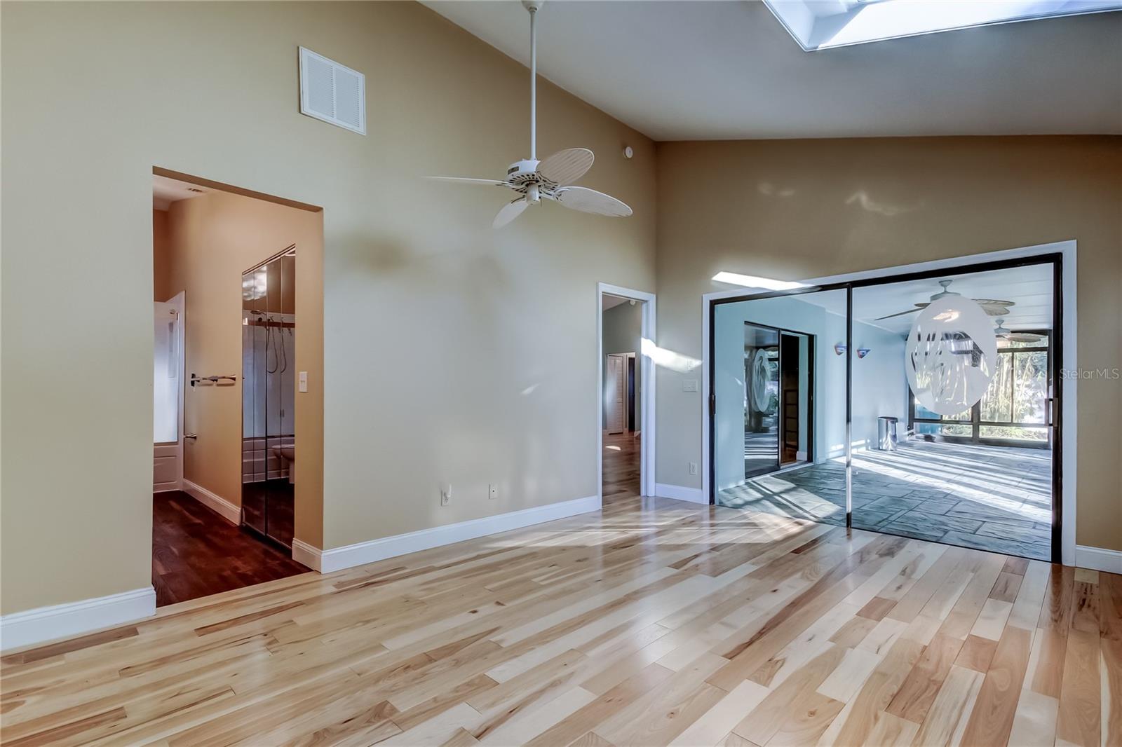 Image 23 of 54 For 9466 127th Avenue