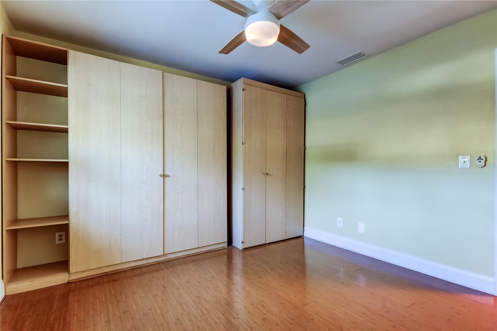 Image 32 of 54 For 9466 127th Avenue