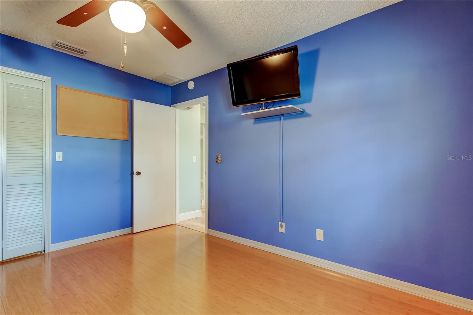 Image 38 of 54 For 9466 127th Avenue