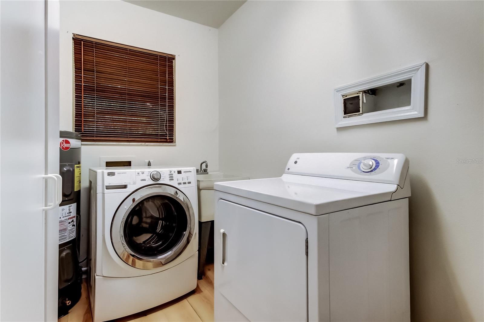 Image 41 of 54 For 9466 127th Avenue