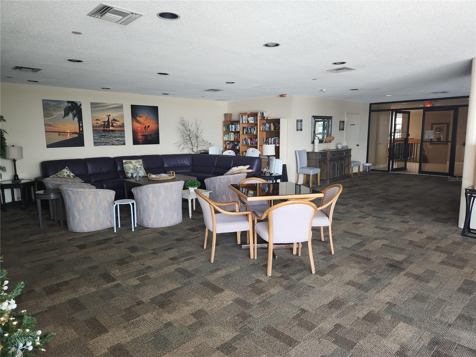 Image 19 of 21 For 6290 Bahia Del Mar Circle 3