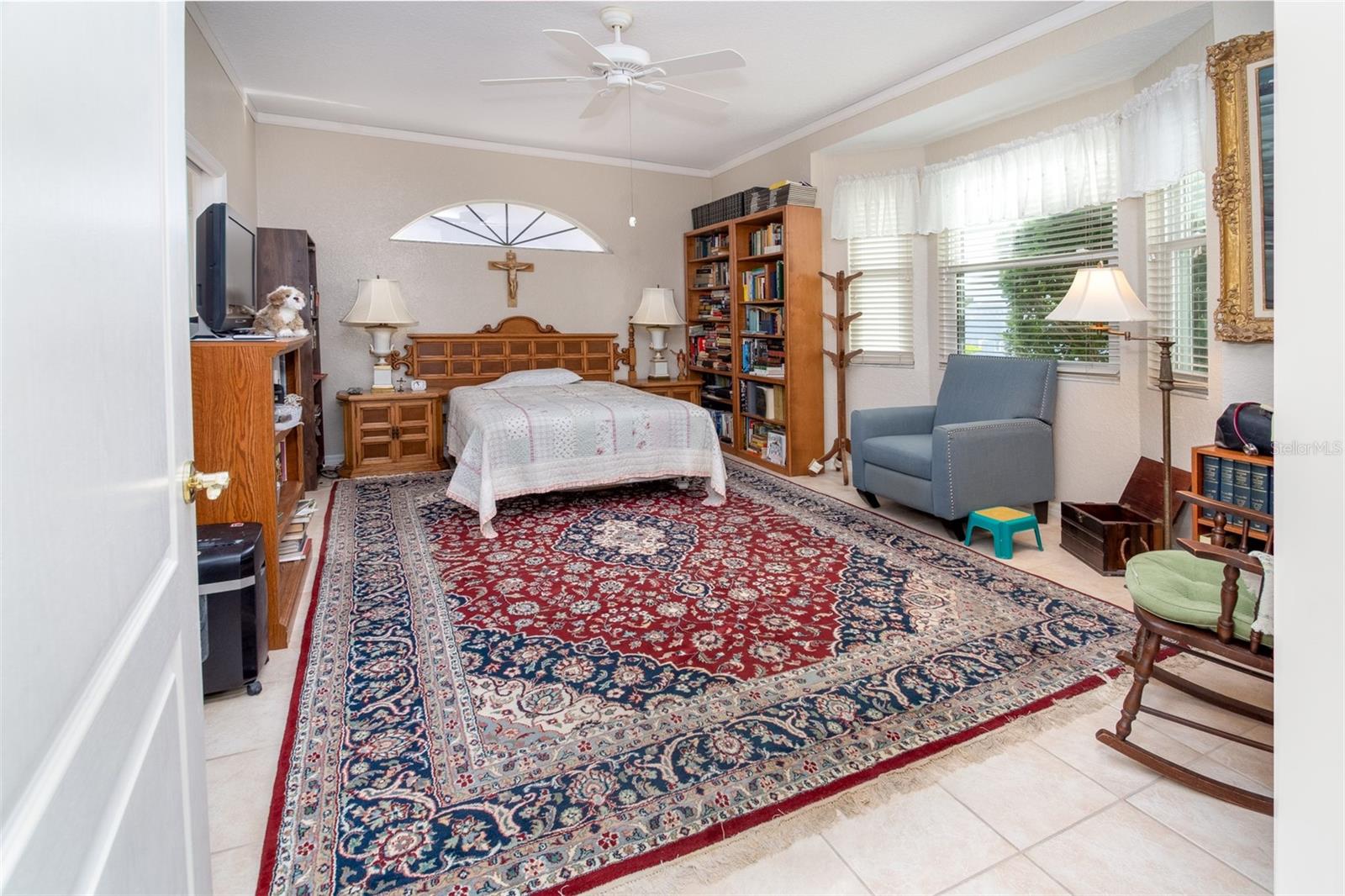 Image 15 of 39 For 917 Michele Circle