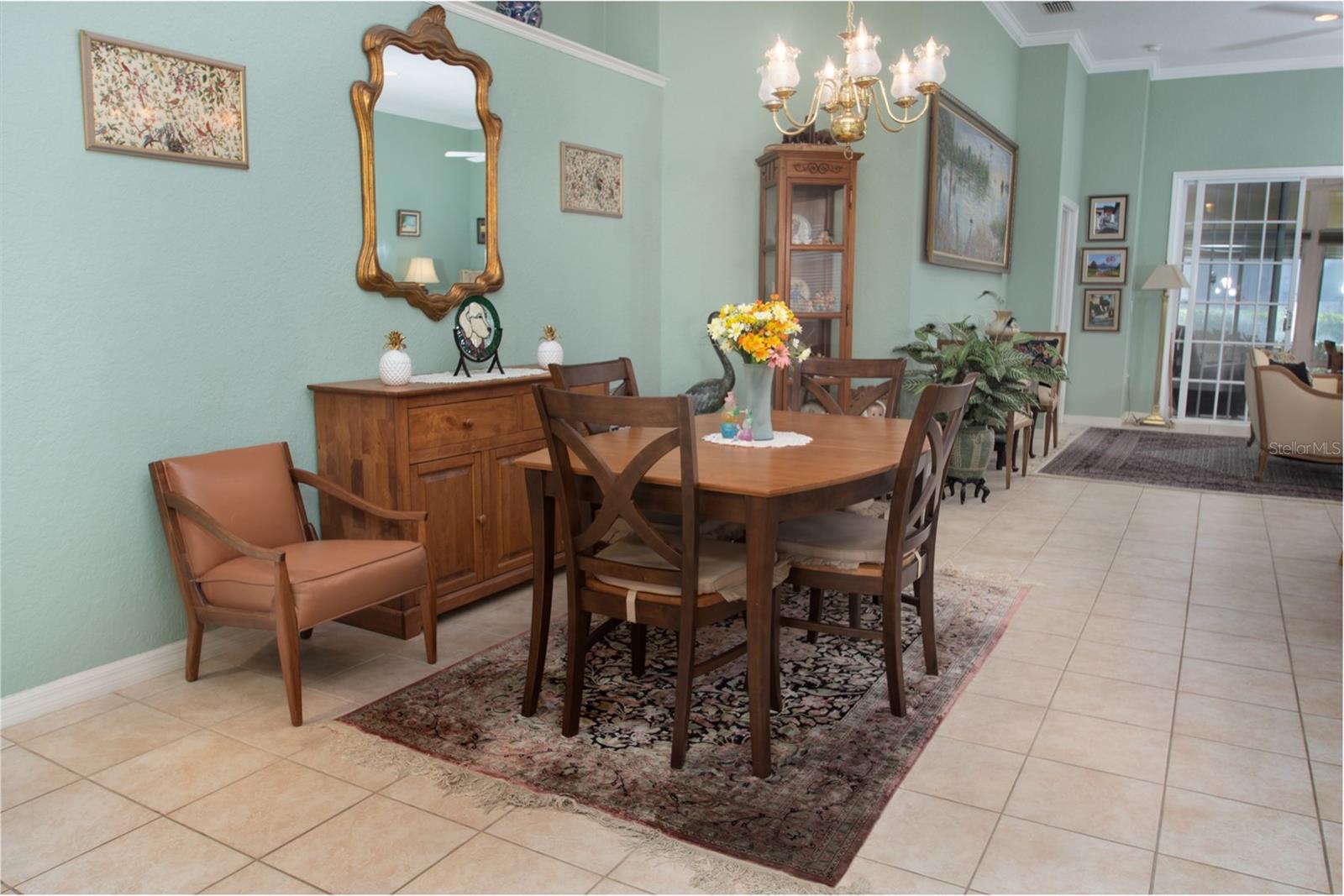 Image 7 of 39 For 917 Michele Circle