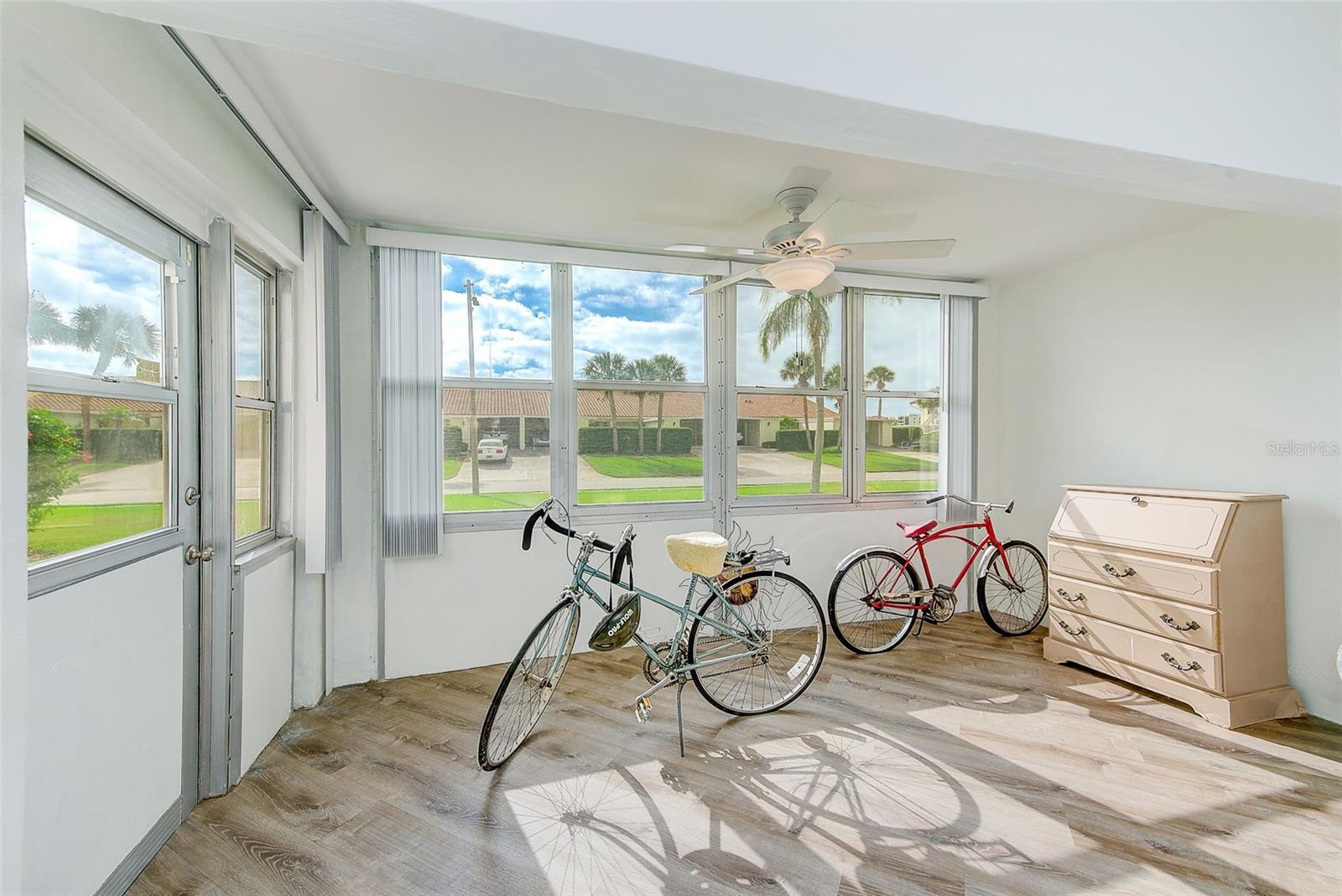 Image 26 of 50 For 10215 Regal Drive 16