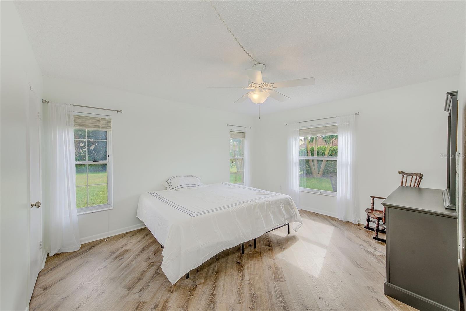 Image 29 of 50 For 10215 Regal Drive 16