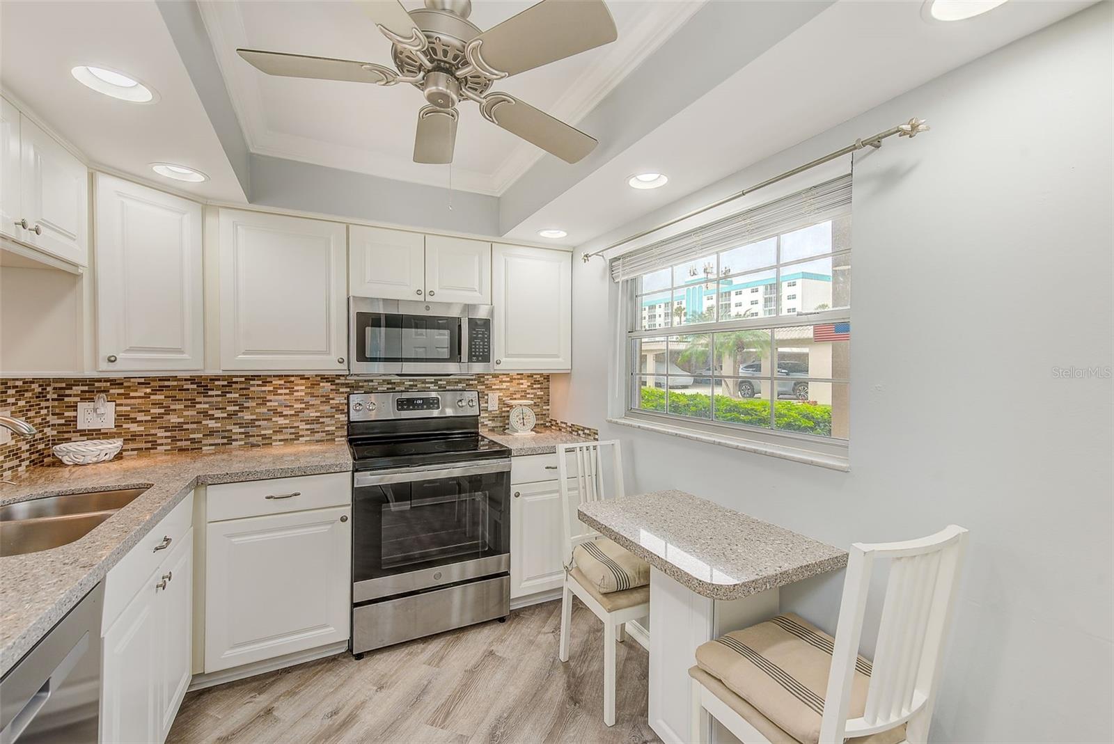 Image 31 of 50 For 10215 Regal Drive 16