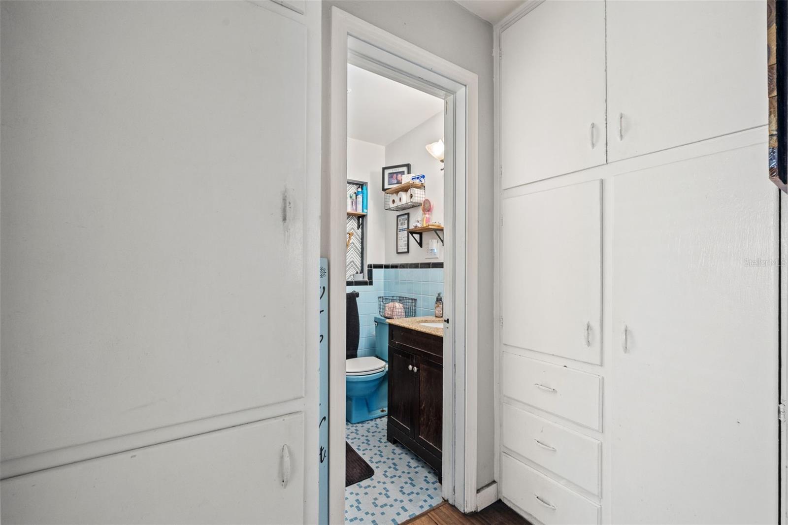 Image 22 of 43 For 37738 Amelia Avenue