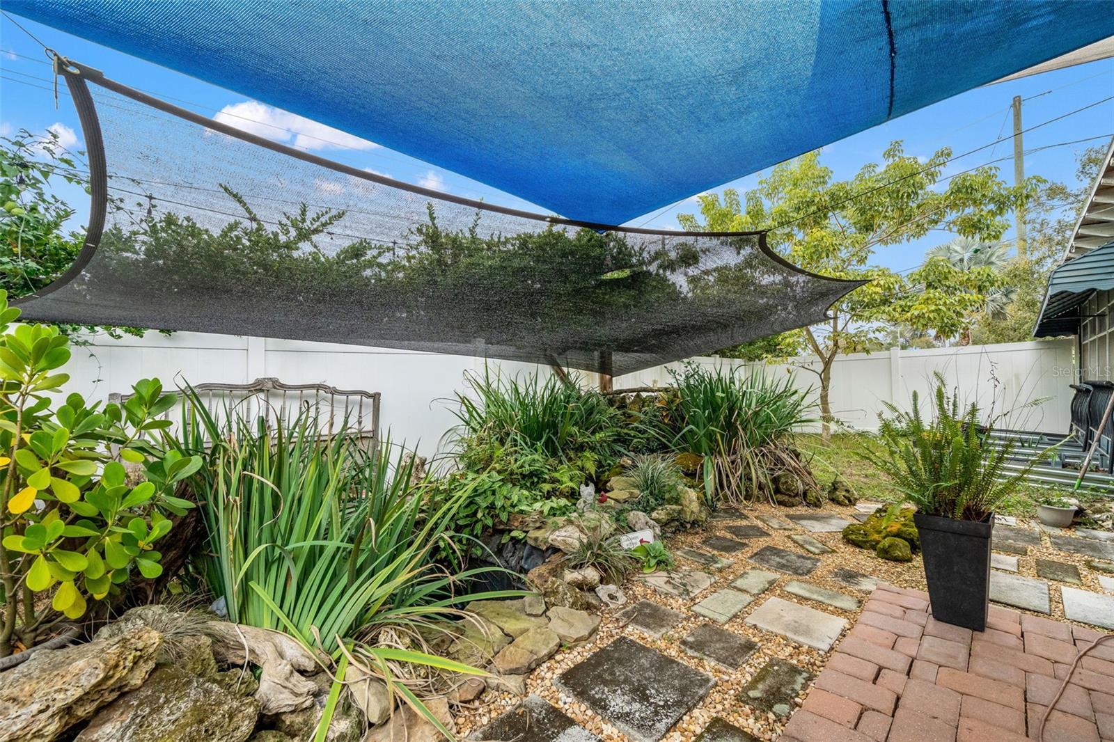 Image 30 of 43 For 37738 Amelia Avenue