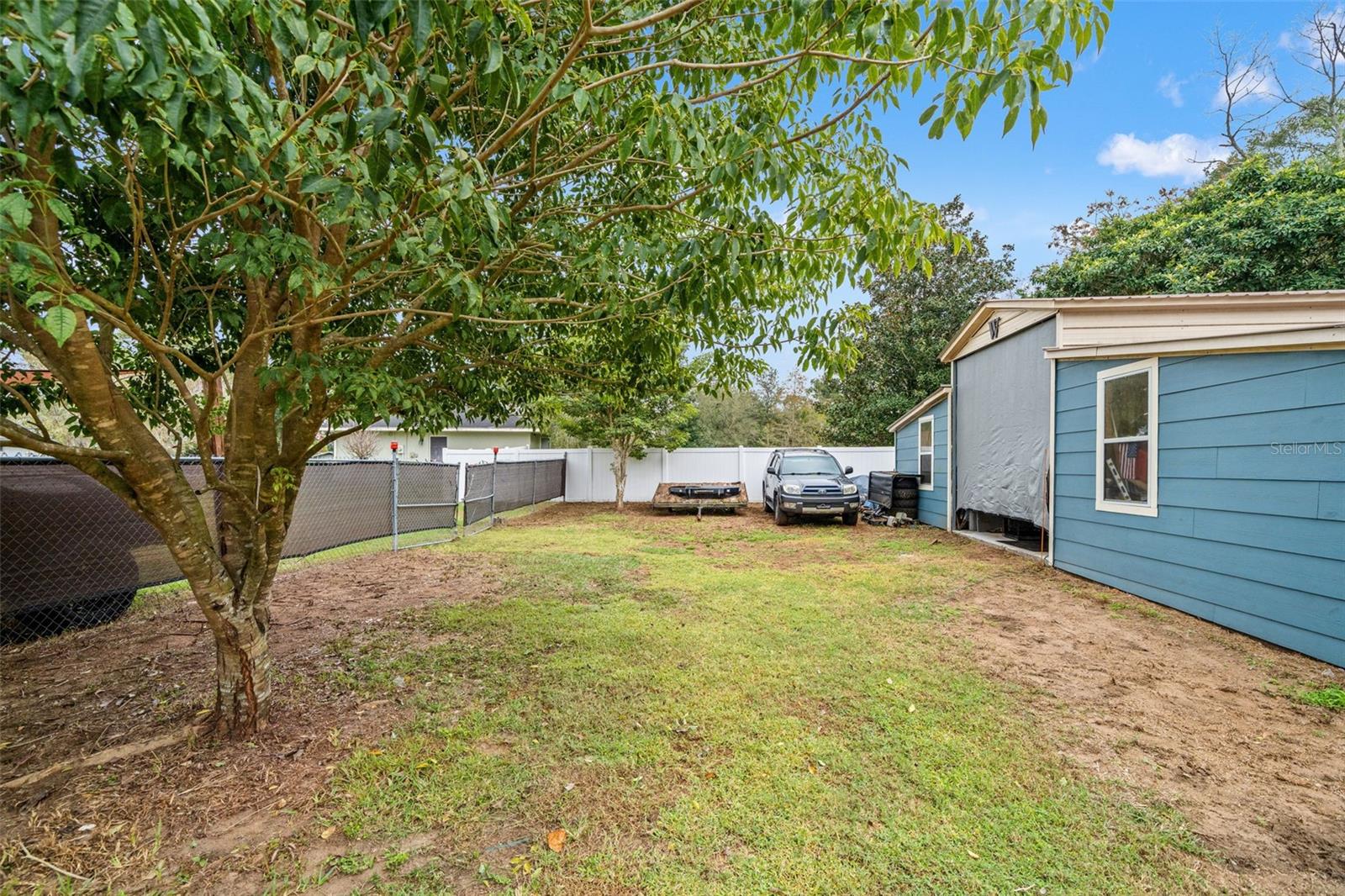 Image 33 of 43 For 37738 Amelia Avenue