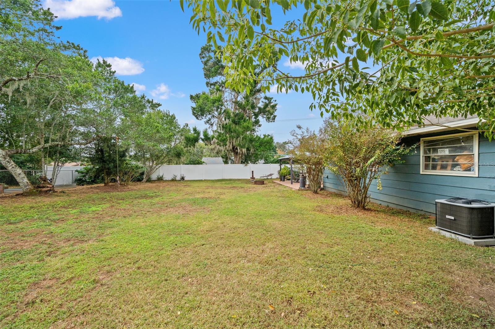 Image 38 of 43 For 37738 Amelia Avenue