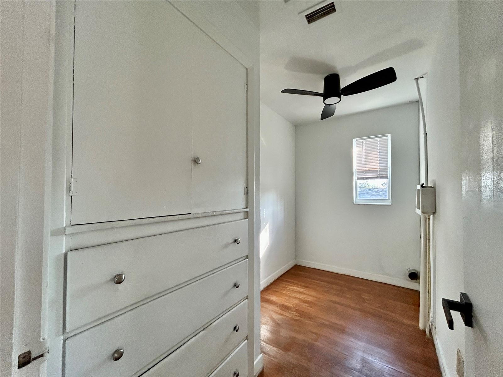 Image 12 of 12 For 5521 Gulfport Boulevard S D