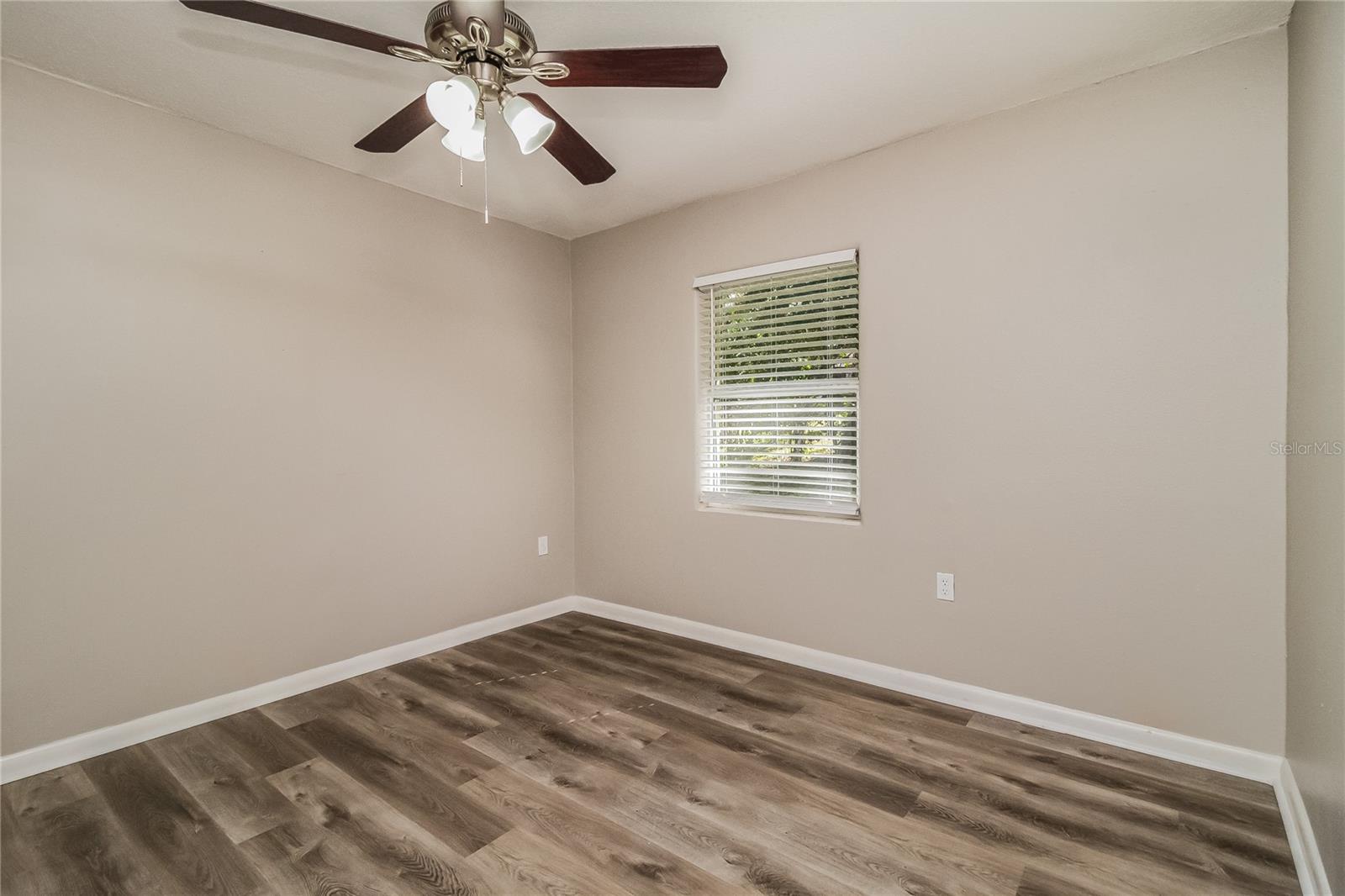 Image 12 of 16 For 1335 3rd Avenue