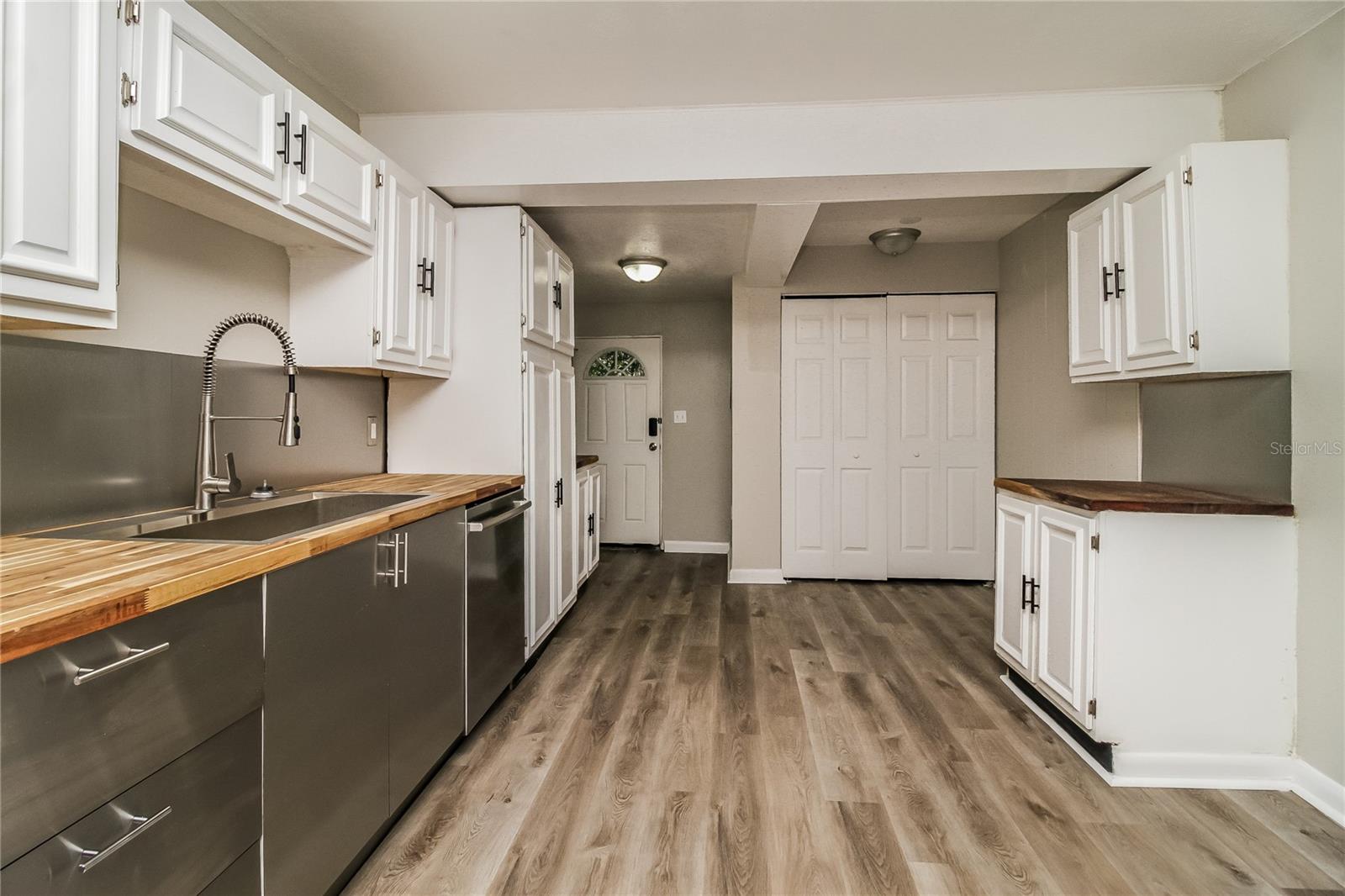 Image 5 of 16 For 1335 3rd Avenue