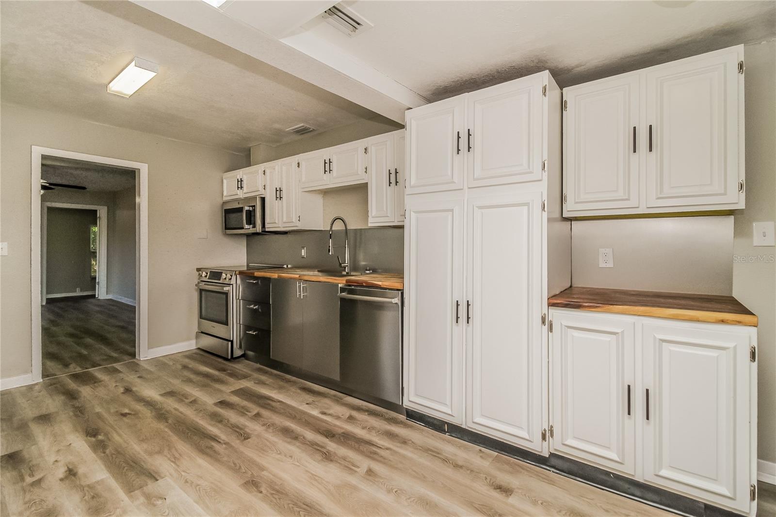 Image 6 of 16 For 1335 3rd Avenue