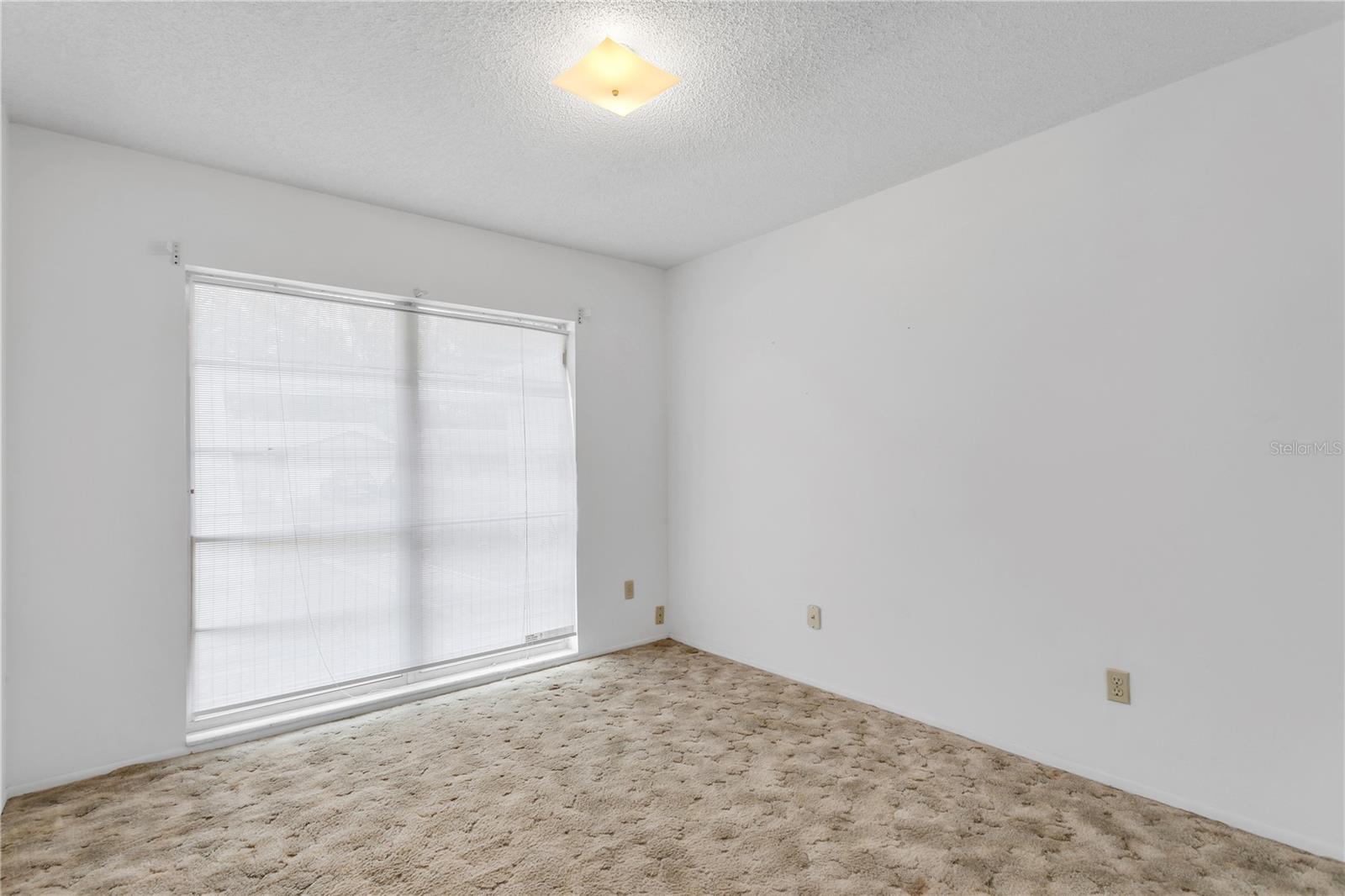 Image 27 of 41 For 820 Ambassador Loop