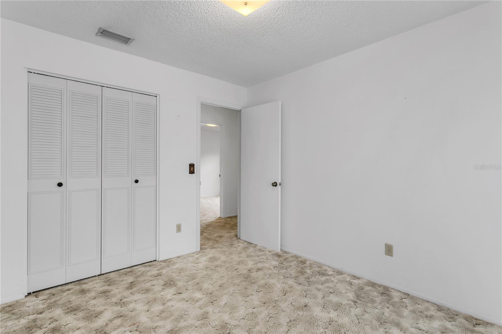 Image 28 of 41 For 820 Ambassador Loop