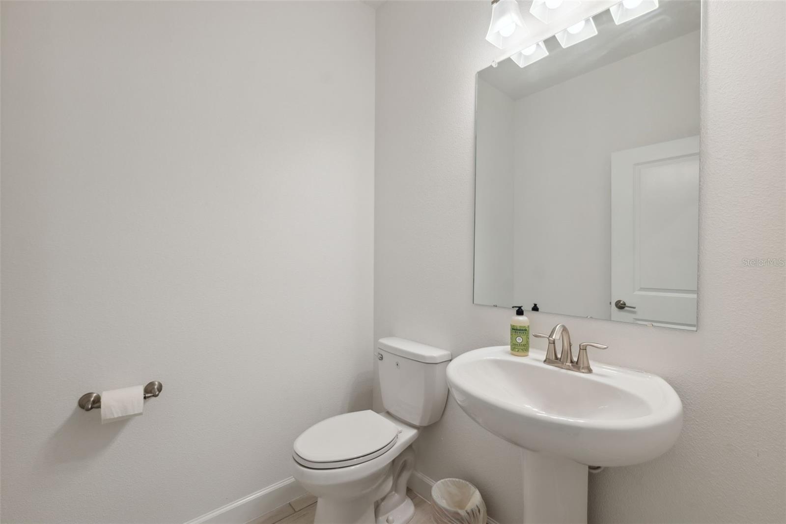 Image 16 of 54 For 16787 Shell Bay Dr