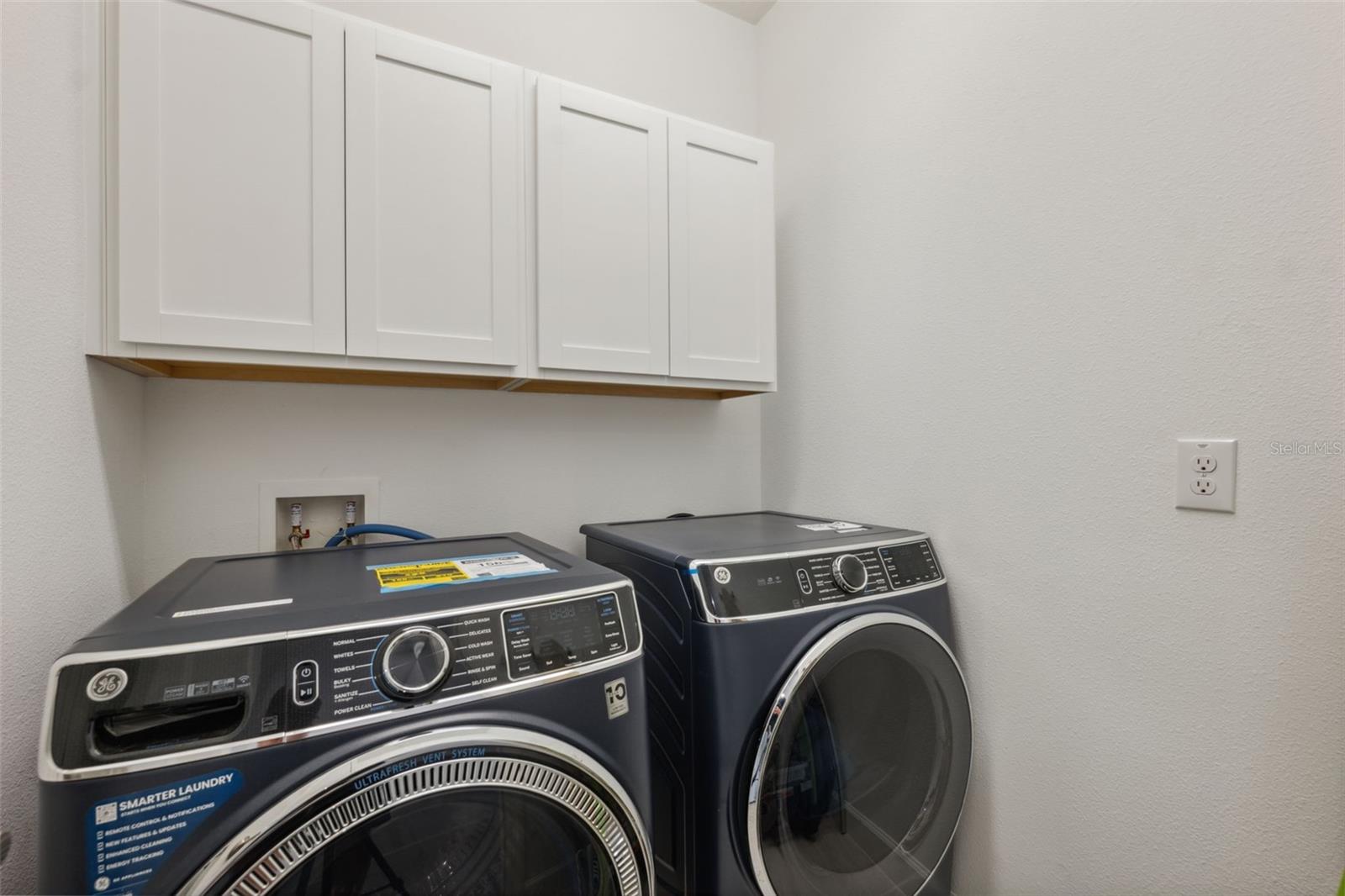 Image 21 of 54 For 16787 Shell Bay Dr