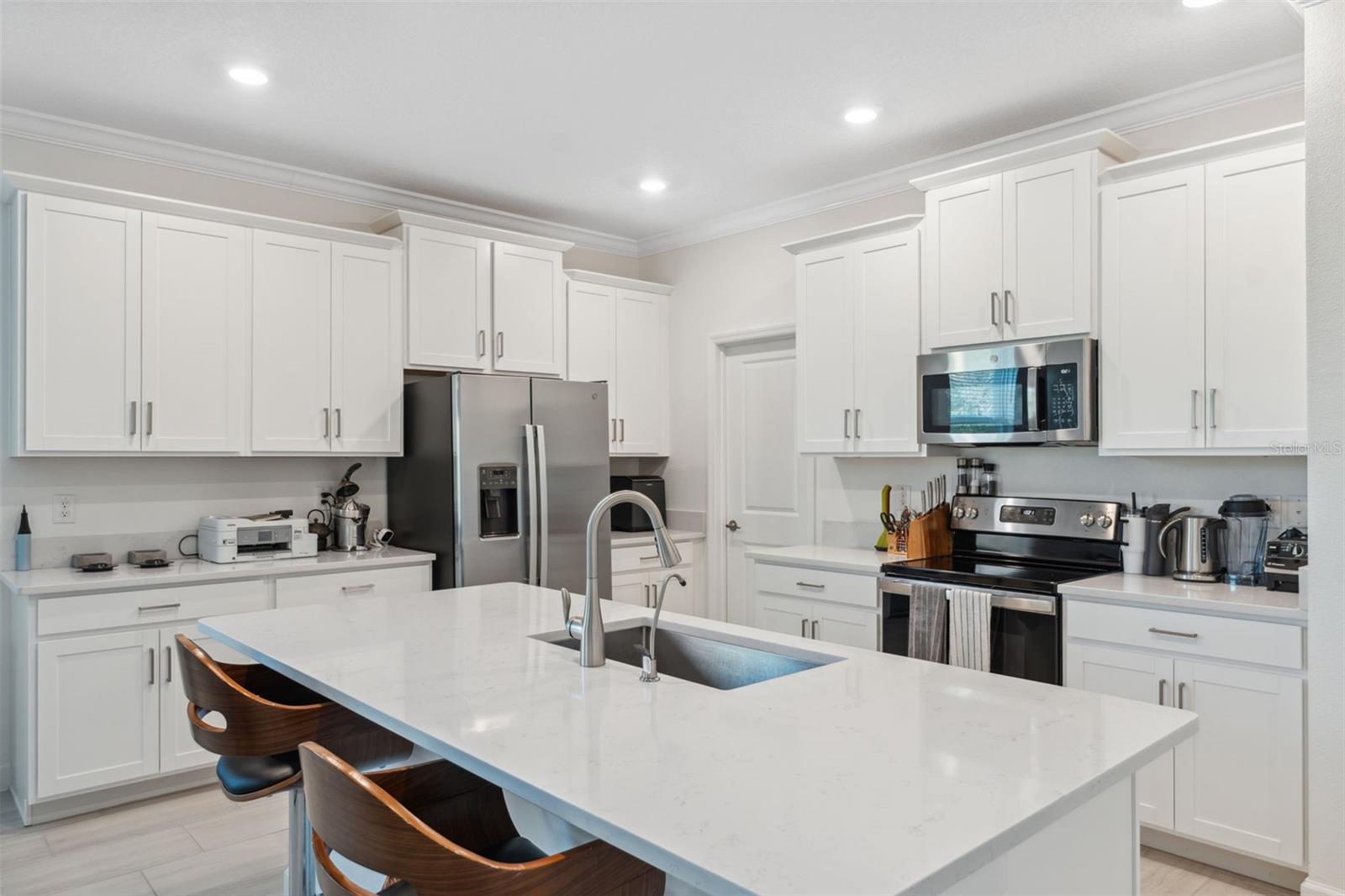 Image 7 of 54 For 16787 Shell Bay Dr